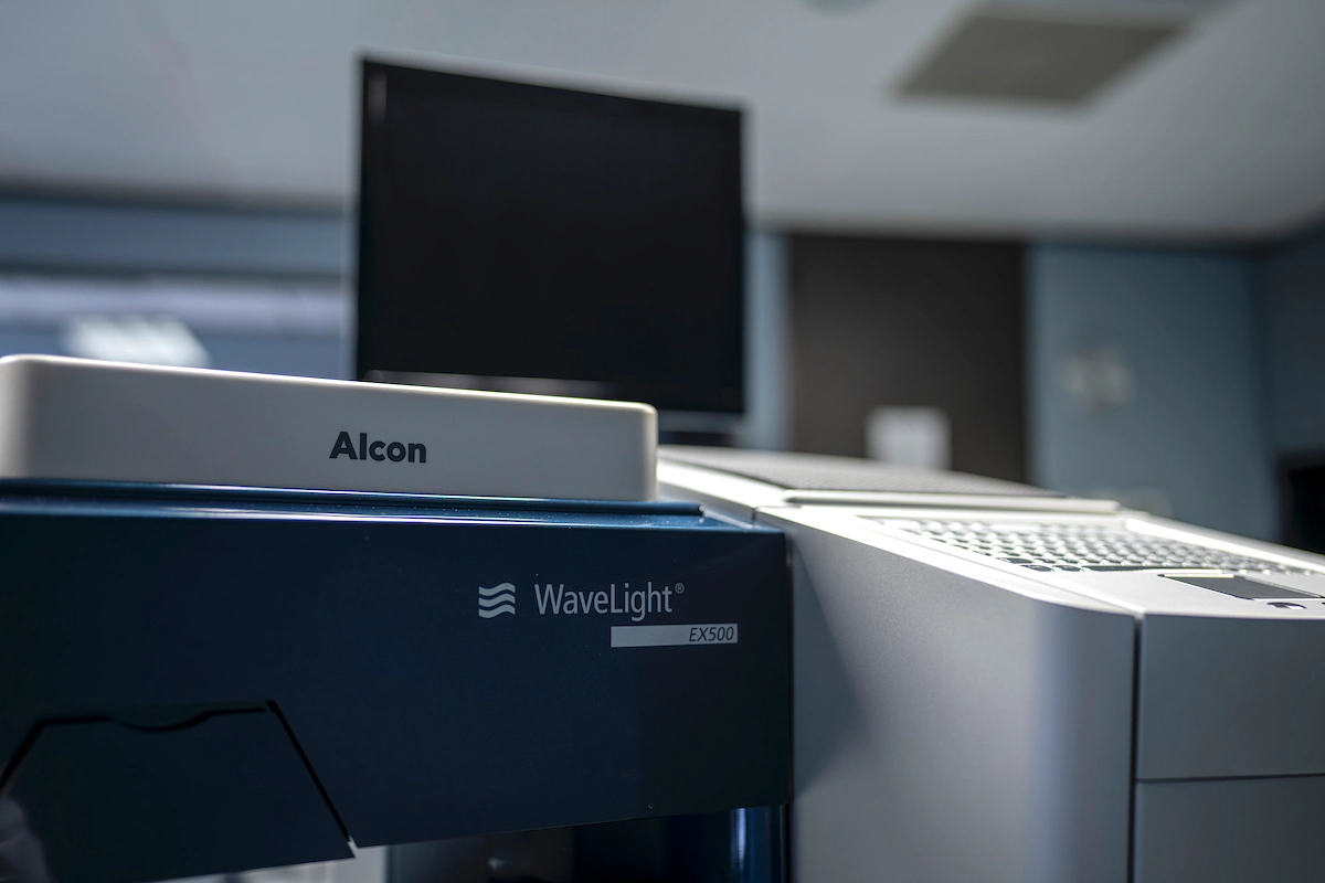 Alcon WaveLight EX500 excimer laser at Centre for Lasik